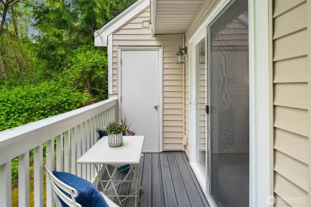 Storage unit off the deck.