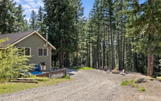 Circle driveway all the way around for easy trailer pull thru & extra parking.