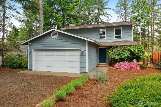 Welcome home! Low maintenance landscape - just come and enjoy life!