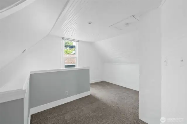 Flexible work/office nook at stair landing