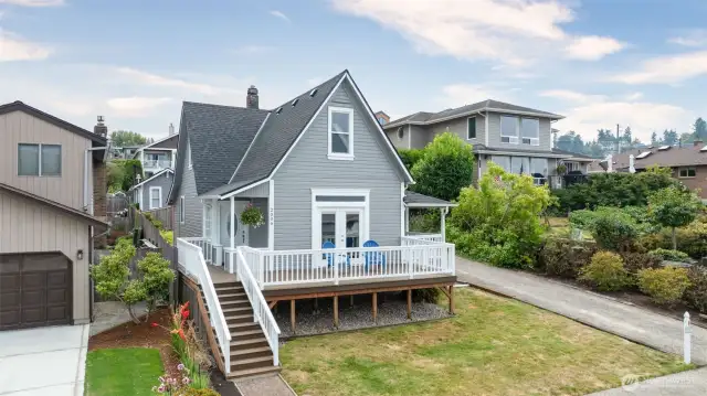 Charming home nestled in Old Town