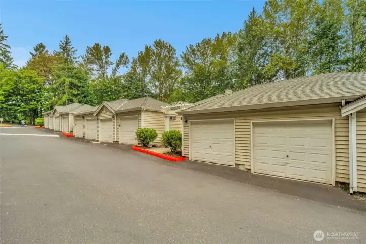 Detached Garage