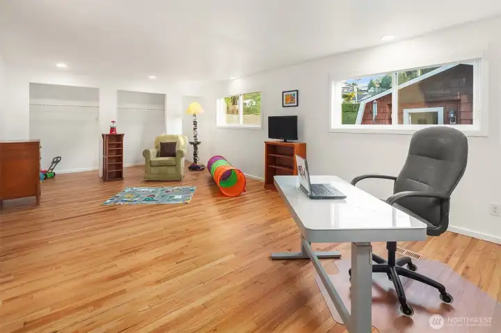 Second upper floor bedroom with ensuite