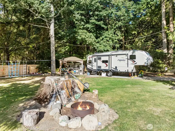 Firepit for summer nights or cocoa in the winter. 5th wheel for sale separately.