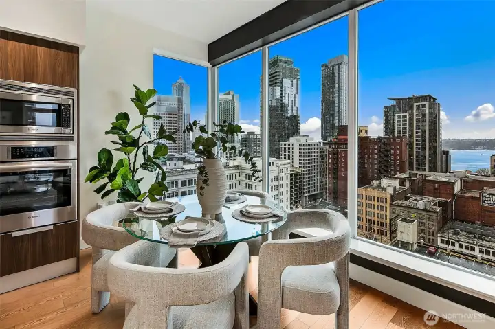 17th floor nw corner hoome at Escala