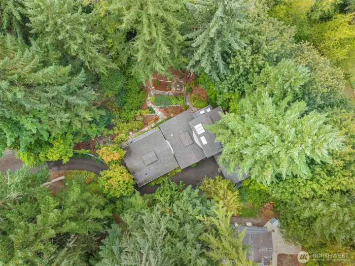 Bird’s-eye view of the entire home and grounds