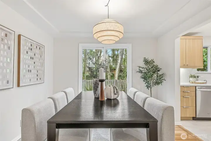 Real dining room perfect for gatherings