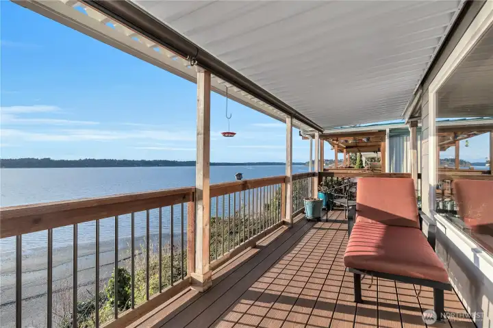 Trex wraparound deck