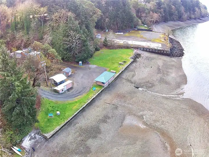 Community park/ beach access