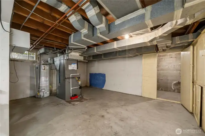 Furnace w/ Heat Pump