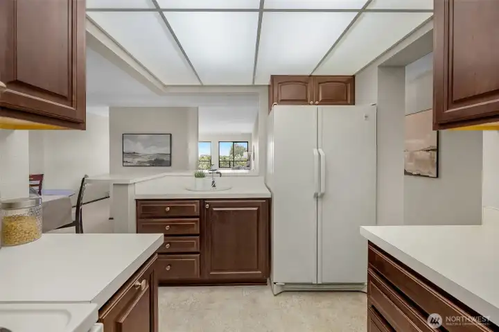 A practical kitchen that makes everyday living easy—ready to enjoy as is or refresh to suit your style.