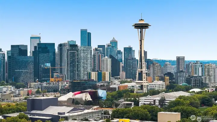 A front-row seat to some of Seattle’s most iconic landmarks.