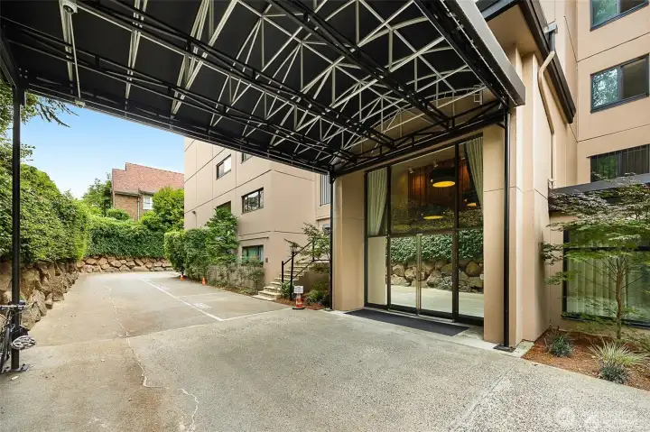 Convenient guest parking just outside the lobby enhances the building’s accessibility and appeal.