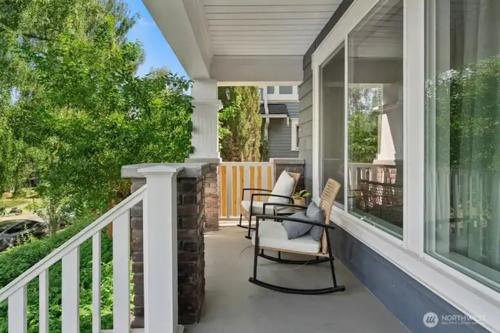 Charming Unit A porch.. Charming Unit A porch..