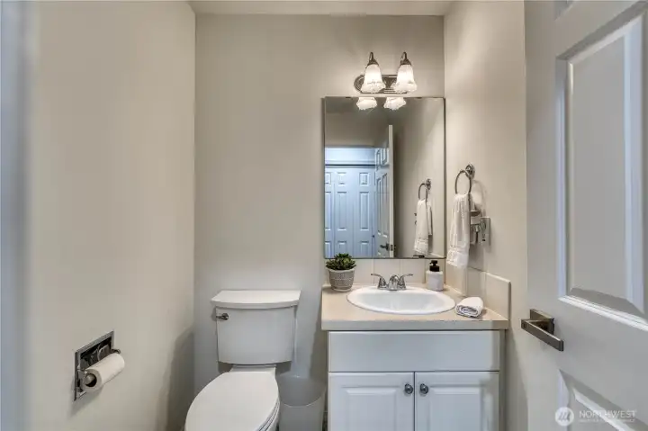 Even the powder room on the mainfloor has new flooring and paint. Even the powder room on the mainfloor has new flooring and paint.