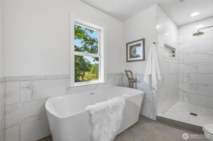 Your own spa-like bathroom awaits. Your own spa-like bathroom awaits.