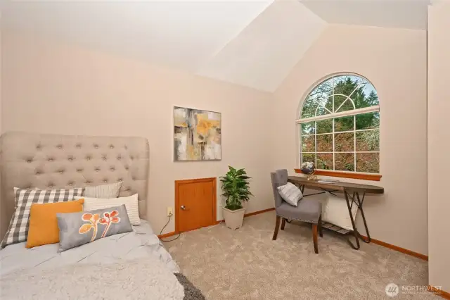 with windows facing the front and back yards
