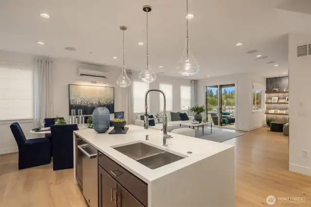Photos of the Kinney model home for illustration purposes only & are not of the Kinney available for purchase. Home selections will vary.