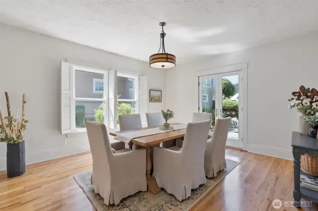 Formal Dining Room-Main Floor