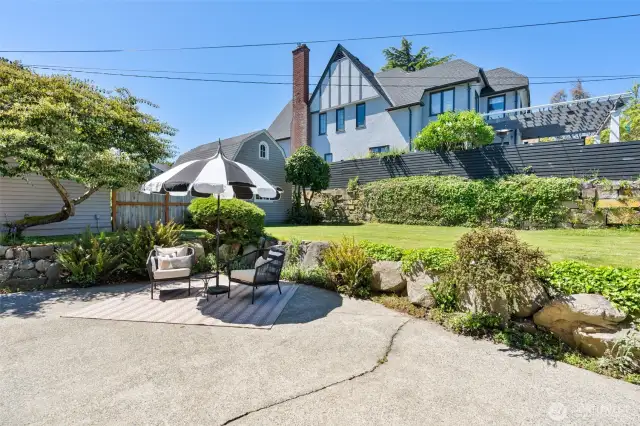Patio & Yard