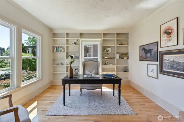 Large Study- Main Floor