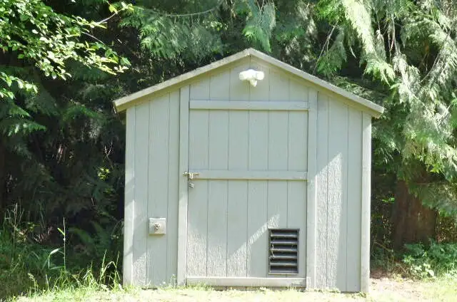 Shed