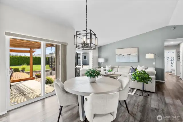 Dining room.