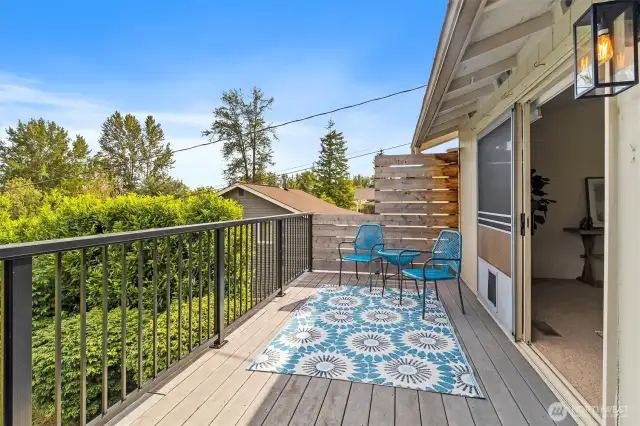 Bright back deck off main floor living room