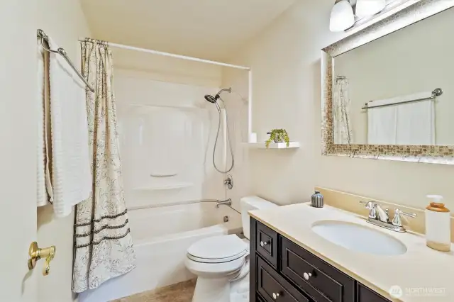 Main / upper floor bathroom