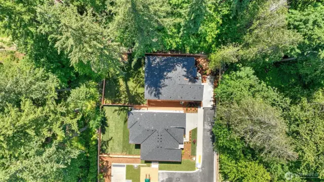 Lot#5 is located at the end of the cul-de-sac (top house in this pic).