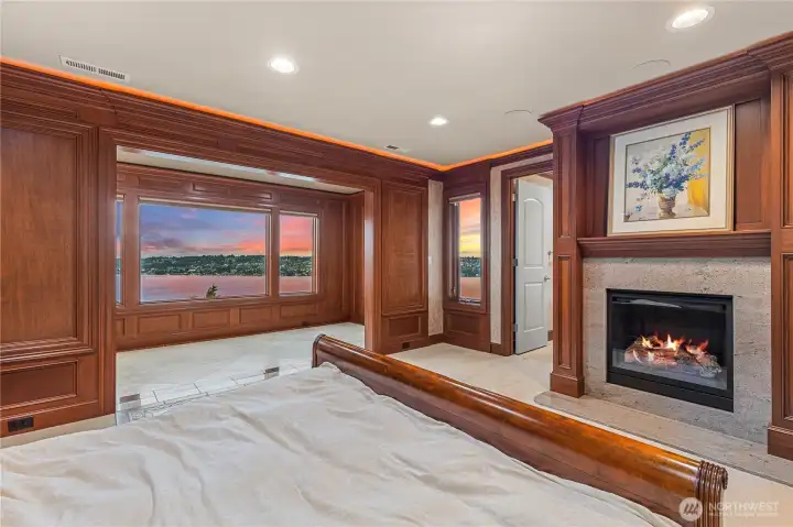 Upper level primary suite