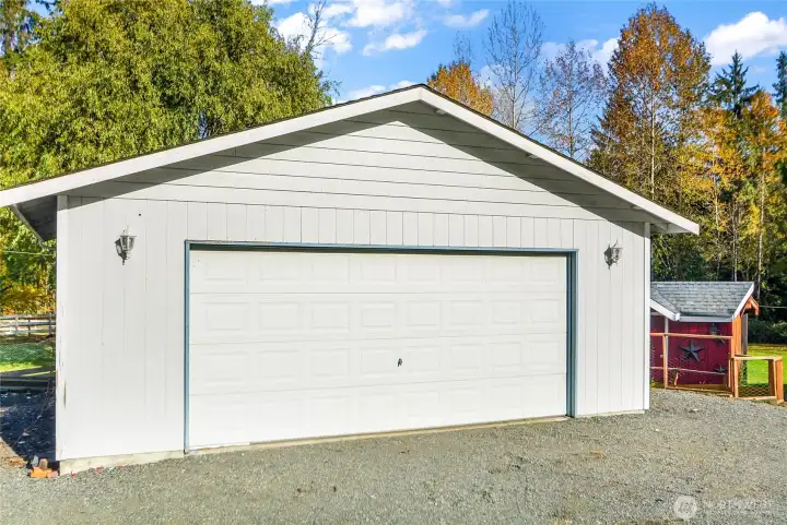 Detached 2 Car Garage