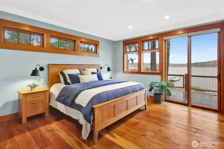 Primary suite is on main level