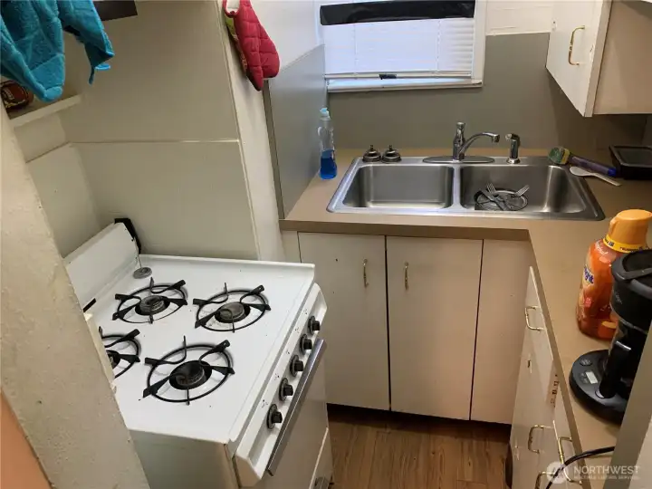 Unit Two 1B1B -Kitchen