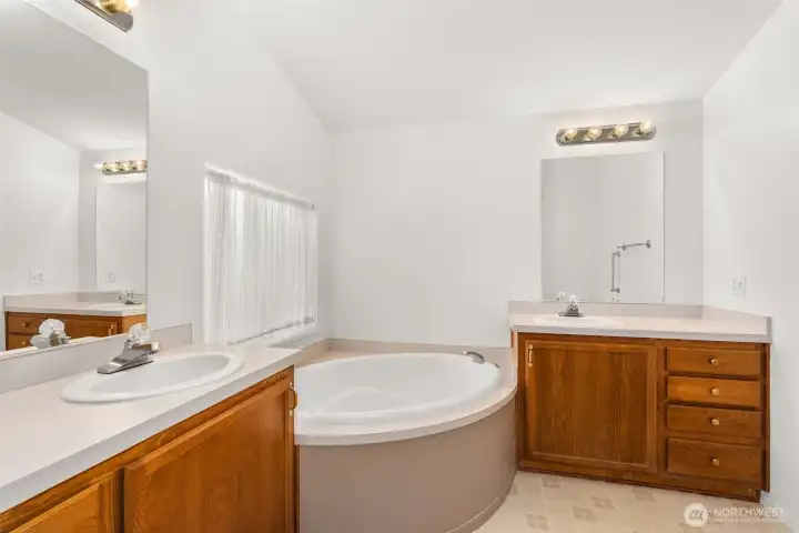Primary with soaking tub Primary with soaking tub