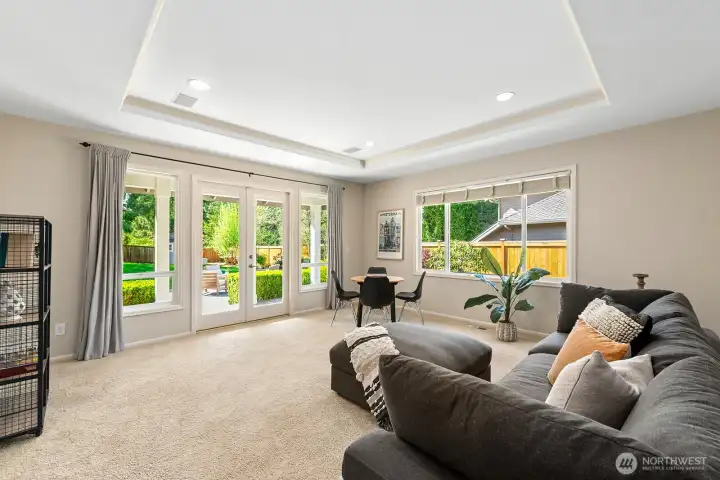 Main Floor Bonus Room