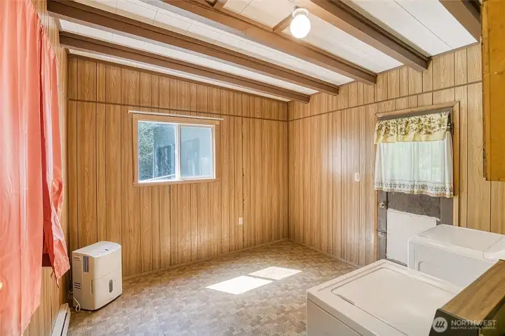 Downstairs Bonus Room/Bedroom
