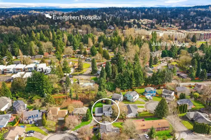 A short walk to Juanita Village, this home is a short drive to The Village @ Totem Lake for more shopping, cinema and dining.