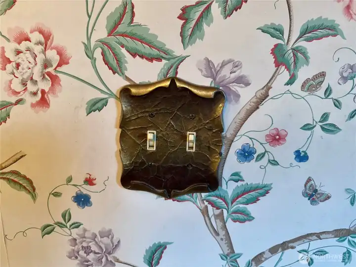 Even the light switch covers were thoughtful chosen to really elevate this beautiful bathroom.