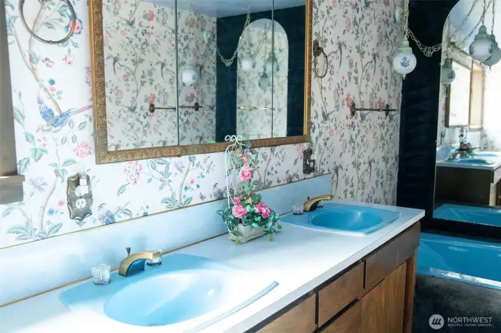 One last look at this unforgettable bathroom—and yes, they thought of everything. The toilet and shower are blue too. One last look at this unforgettable bathroom—and yes, they thought of everything. The toilet and shower are blue too.