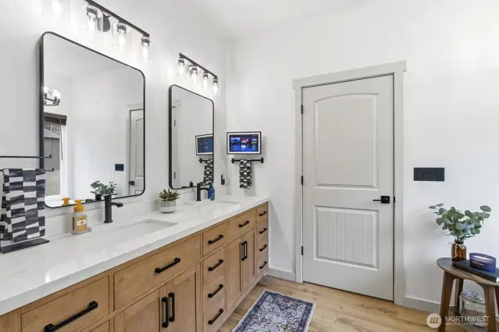 Primary bath