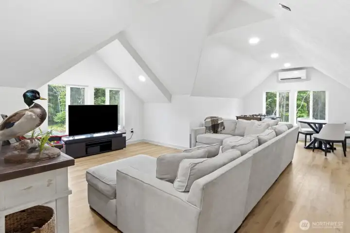 Upstairs bonus/game room