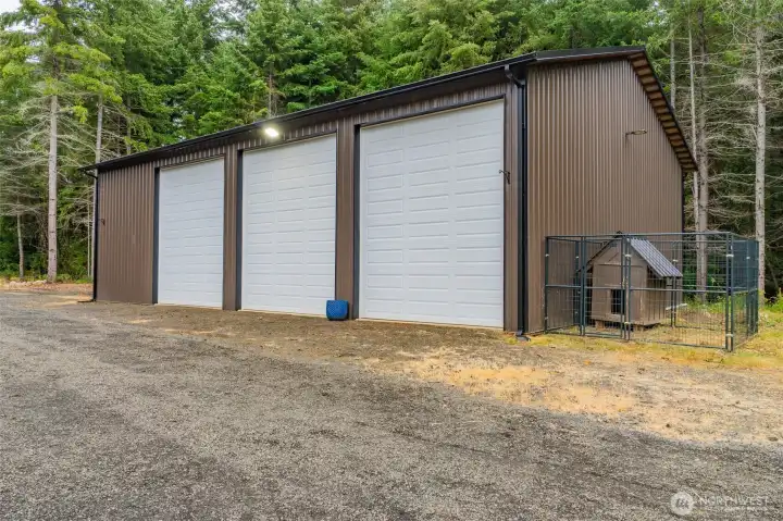 2166 sq ft 3 bay shop