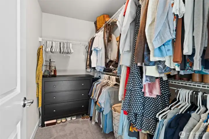 Walk-in closet with built-ins Walk-in closet with built-ins