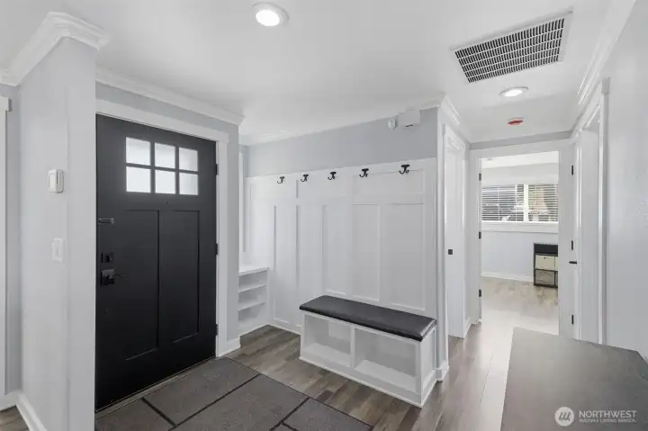 Foyer/Entry Foyer/Entry