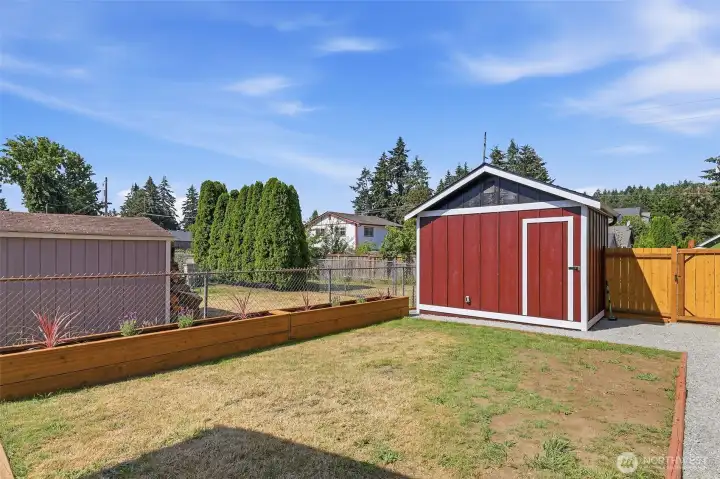 Backyard & Storage Shed Backyard & Storage Shed