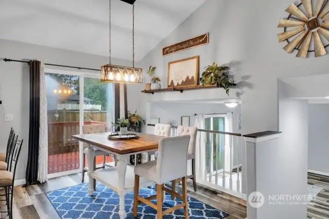 Dining area off kitchen