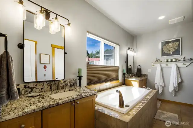 Soaking Tub – Perfect for relaxation.