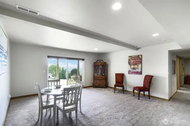 Walkout Daylight Basement – Provides easy/private access to outdoor areas. Set up a kitchenette for rental income or multigenerational living.