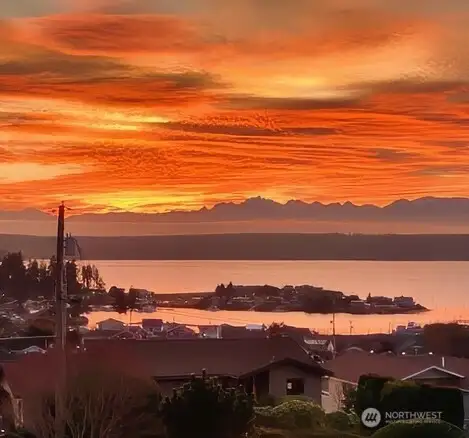 Spectacular Sunsets – Enjoy breathtaking colors every evening.